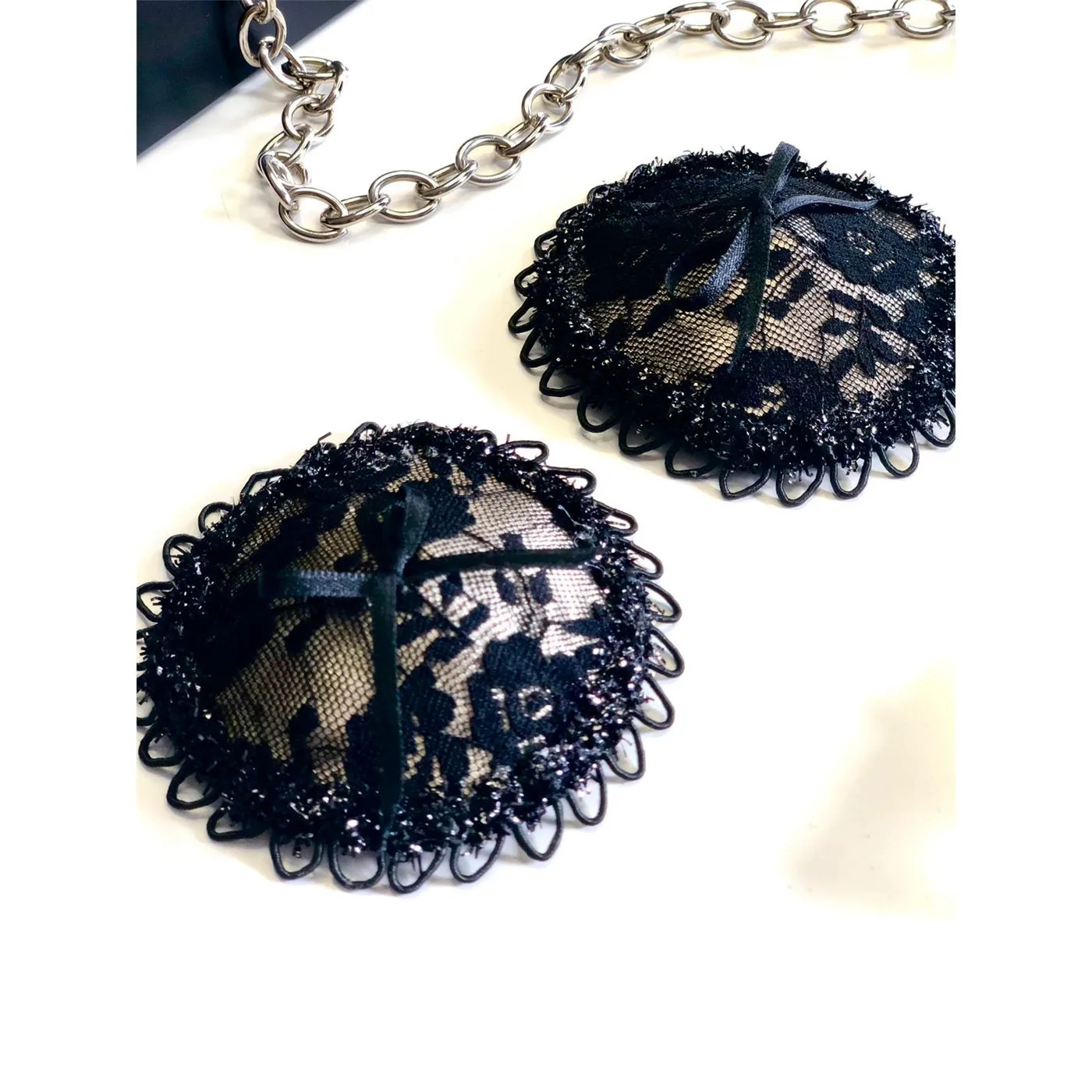 Antifaz Y Pezoneras De Raso Y Puntilla Color Champagne -Infarta Sens- - Imagen 2