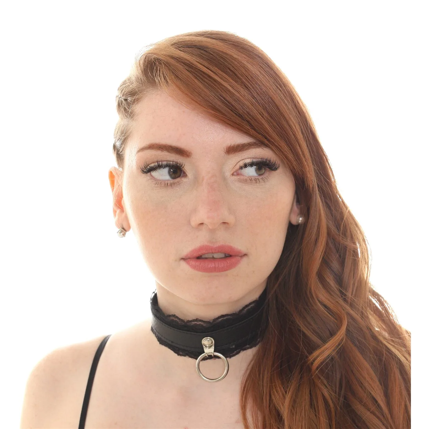 Collar Choker Aro Y Puntilla Negra - Imagen 2